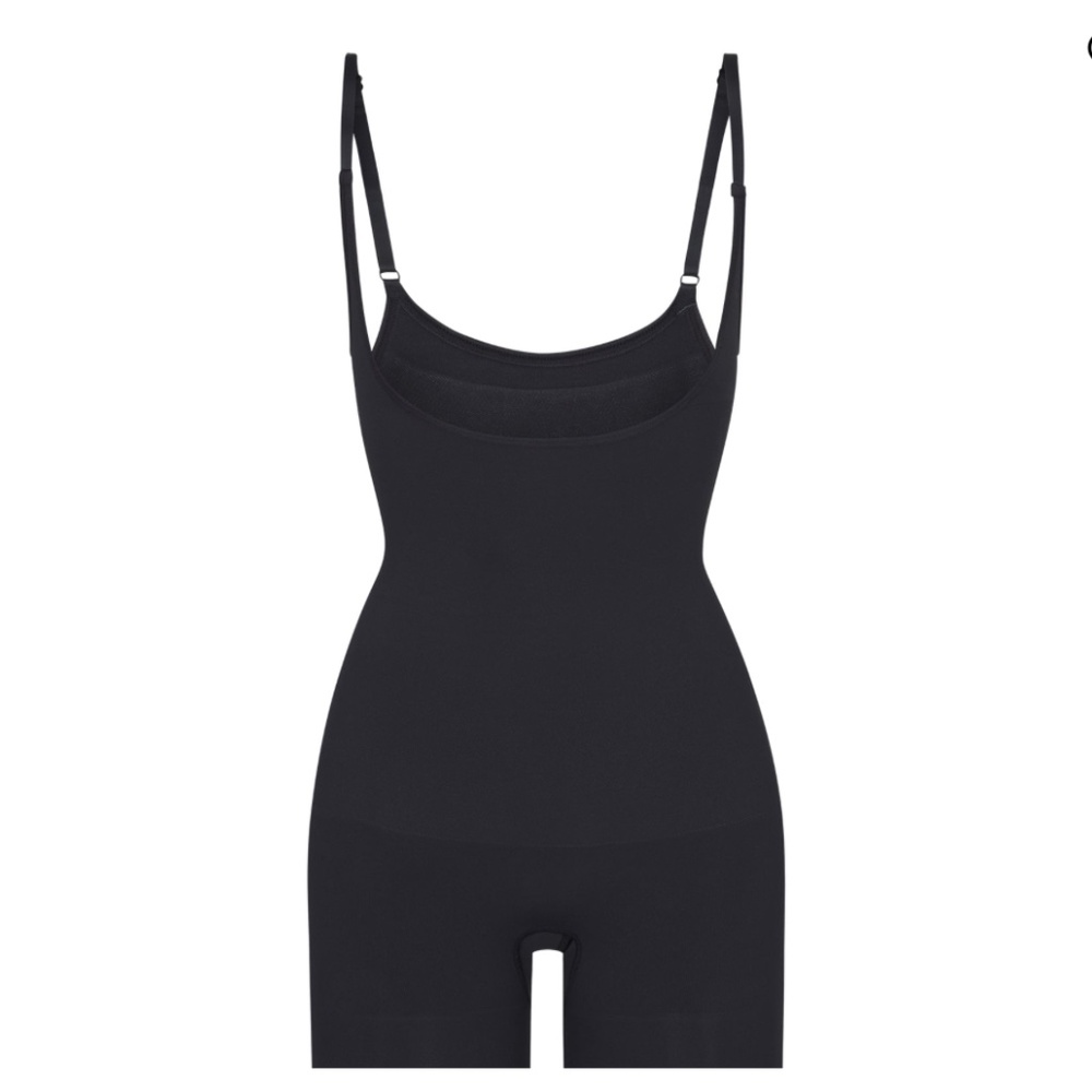 SKIMS Seamless Sculpt Open Bust Bodysuit MEDIUM